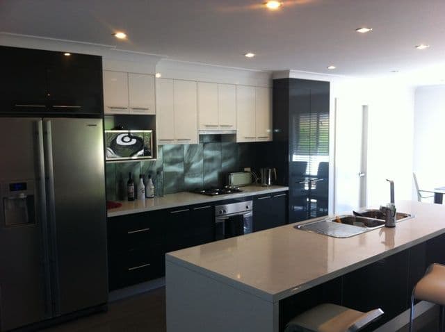 24  Robinson Court, ORANGE NSW 2800, Orange - Thumbnail 2