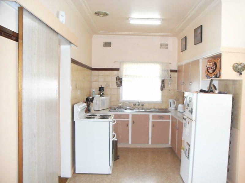 23 Anthony Road, TAMWORTH NSW 2340, Tamworth - Thumbnail 3