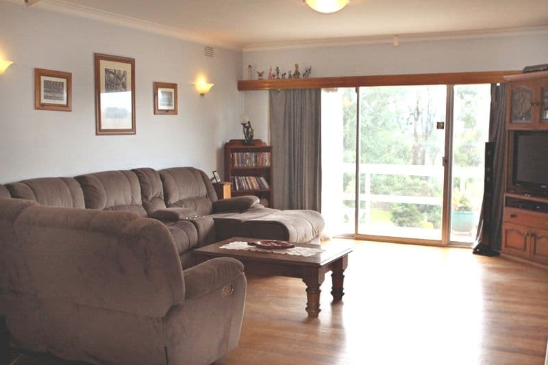 21 Hordern Road, MOUNT EVELYN VIC 3796, Mount Evelyn - Thumbnail 3