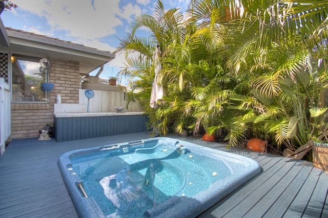 16 Mirage Street, BRASSALL QLD 4305, Brassall - Thumbnail 8