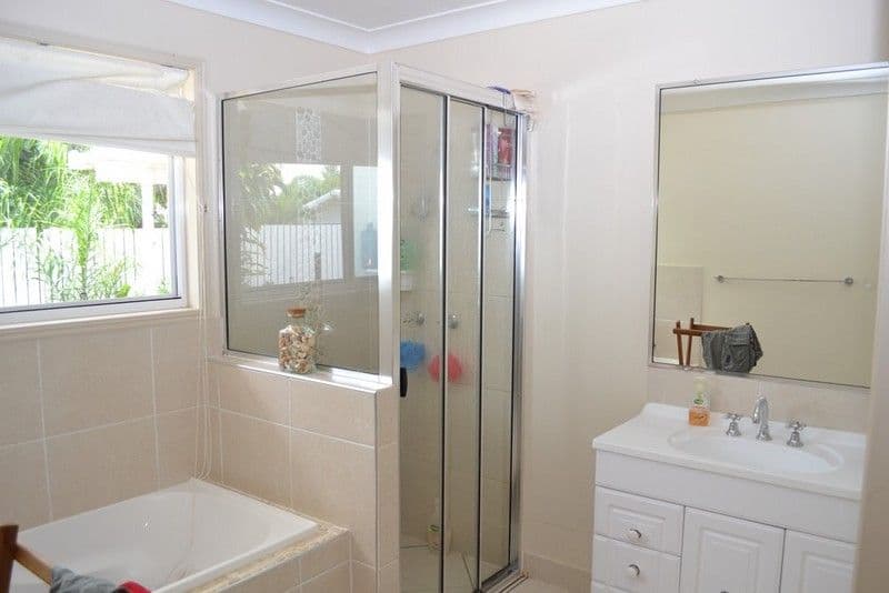 7 Booth Court, COOEE BAY QLD 4703, Cooee Bay - Thumbnail 7