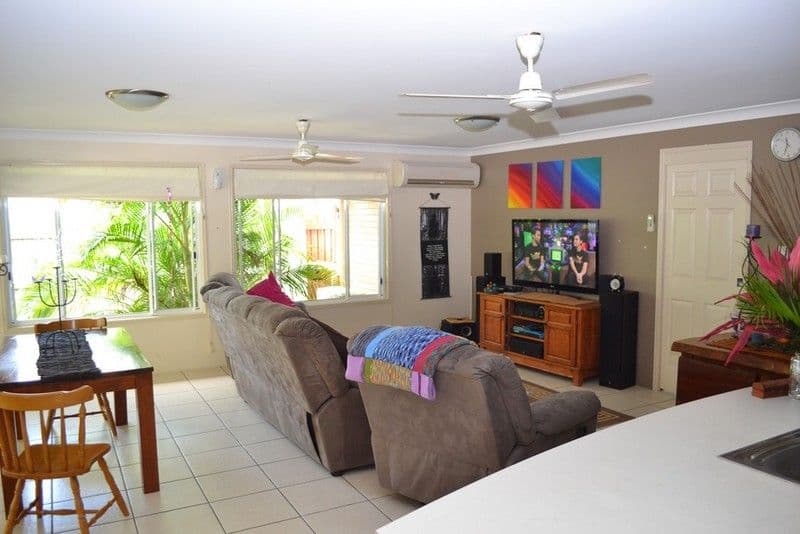 7 Booth Court, COOEE BAY QLD 4703, Cooee Bay - Thumbnail 5