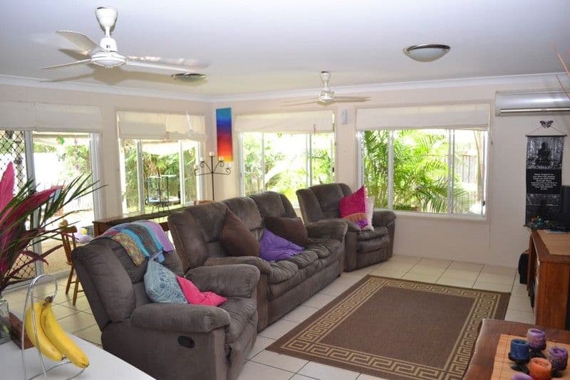 7 Booth Court, COOEE BAY QLD 4703, Cooee Bay - Thumbnail 3