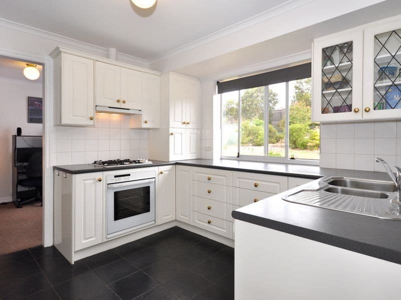 84 Fairlie Drive, FLAGSTAFF HILL SA 5159, Flagstaff Hill - Thumbnail 2