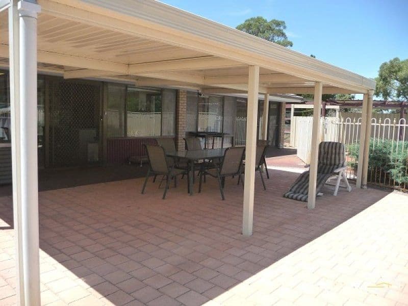 18 Zantho Place, BULLSBROOK WA 6084, Bullsbrook - Thumbnail 2