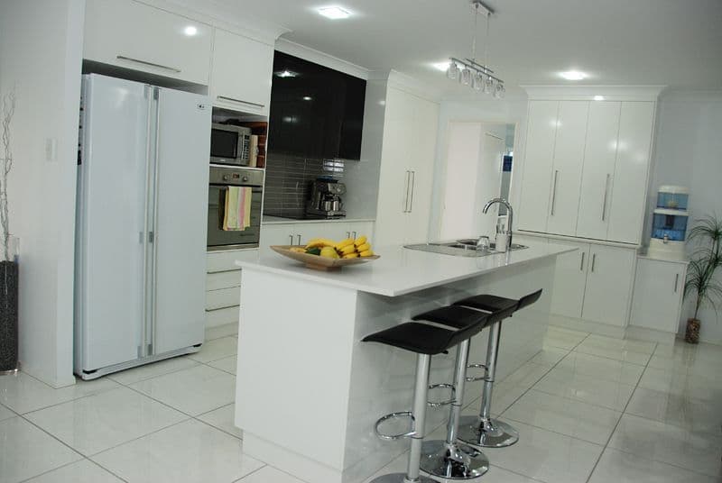 42 Sommariva Street, WESTBROOK QLD 4350, Westbrook - Thumbnail 2