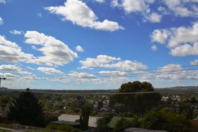 42 Monash Drive, SEYMOUR VIC 3660, Seymour - Thumbnail 2