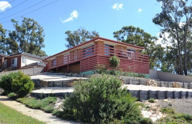 42 Monash Drive, SEYMOUR VIC 3660, Seymour - Thumbnail 3