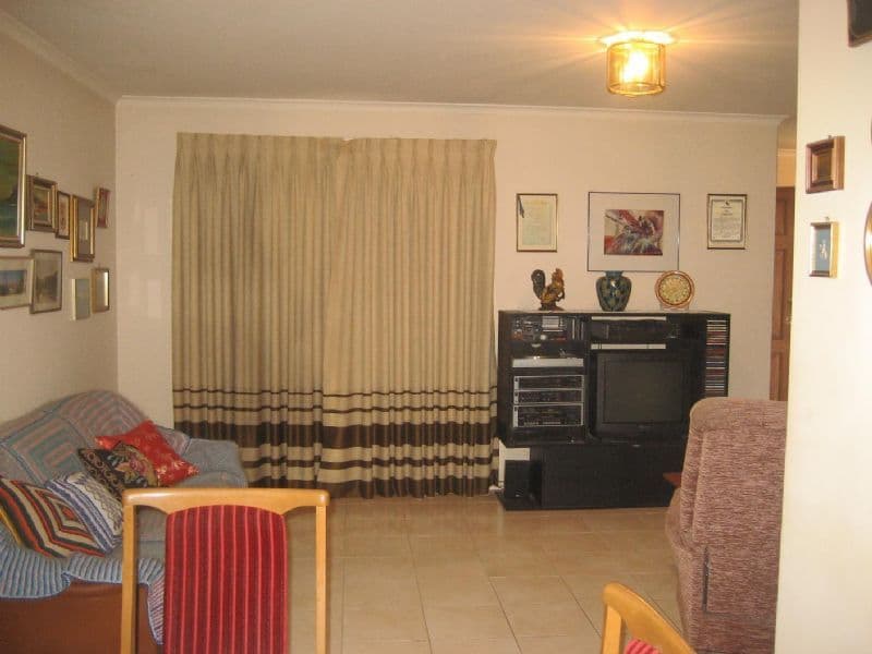 2 Cedar Court, PASCOE VALE VIC 3044, Pascoe Vale - Thumbnail 3