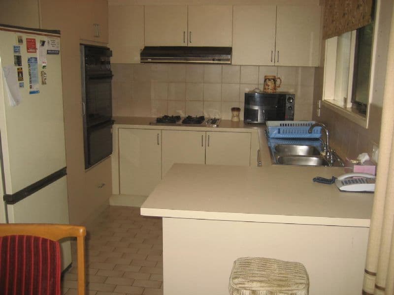 2 Cedar Court, PASCOE VALE VIC 3044, Pascoe Vale - Thumbnail 4