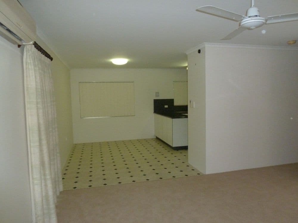 9 Trogolby Street, SOUTH MACKAY QLD 4740, South Mackay - Thumbnail 4