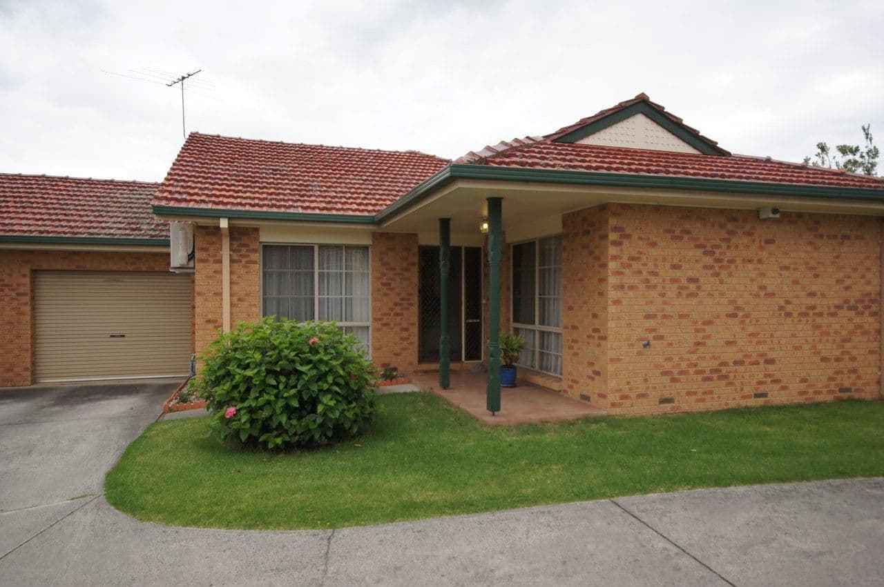 36 John Street, PAKENHAM VIC 3810, Pakenham - Image 1