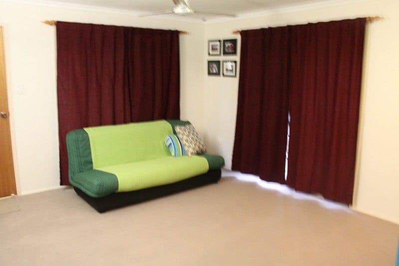 10 Kirrang Place, BOYNE ISLAND QLD 4680, Boyne Island - Thumbnail 6