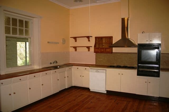 23 Smelts Road, BURRA SA 5417, Burra - Thumbnail 4