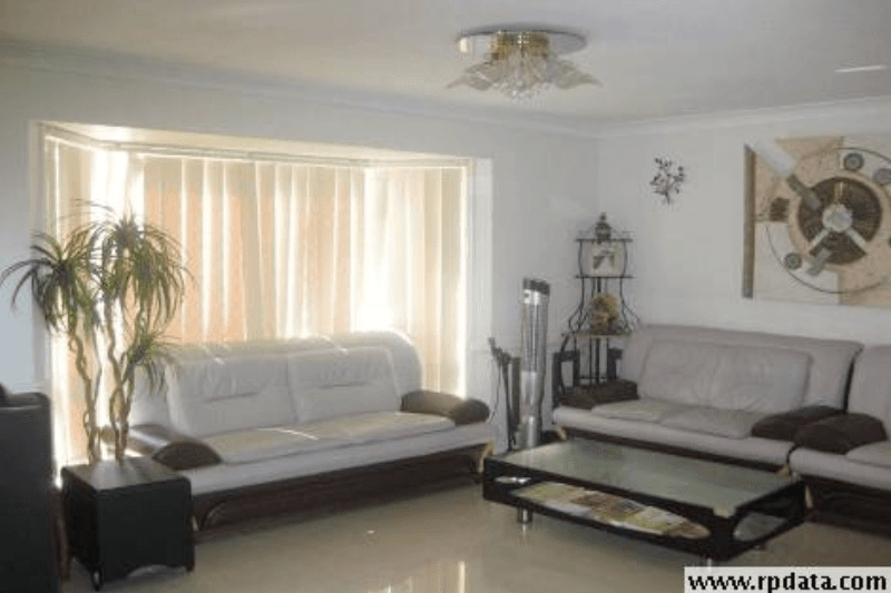 2  Tammar Close, DOOLANDELLA QLD 4077, Doolandella - Thumbnail 2