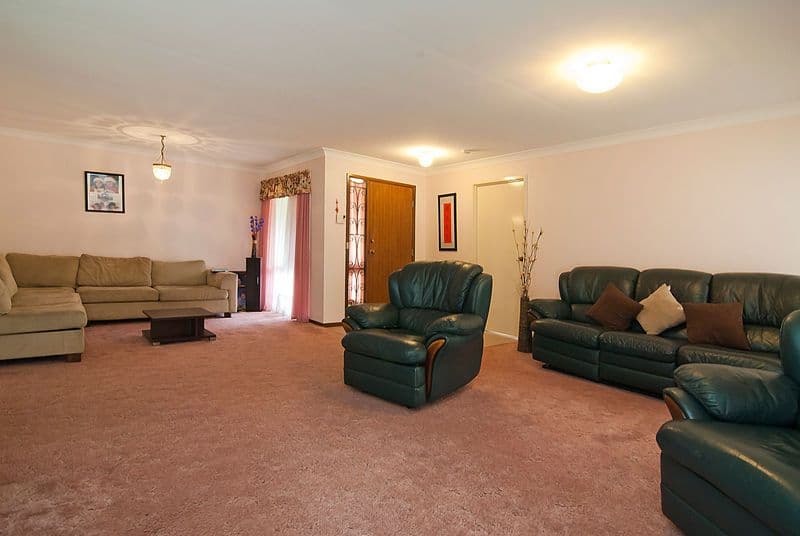 24 Laurel Oak Drive, ALGESTER QLD 4115, Algester - Thumbnail 2
