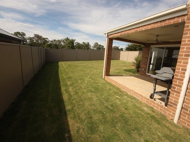 28 Franzman Avenue, ELDERSLIE NSW 2570, Elderslie - Thumbnail 8