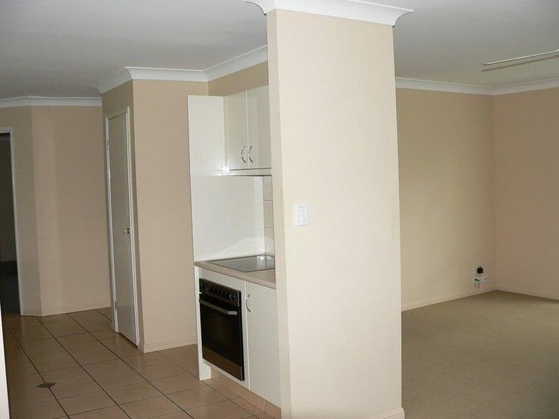 27 Brissendon Street, MAUDSLAND QLD 4210, Maudsland - Thumbnail 6