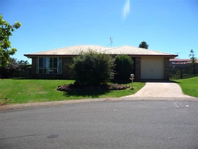 5 Oaklands Court, GLENVALE QLD 4350, Glenvale - Image 1