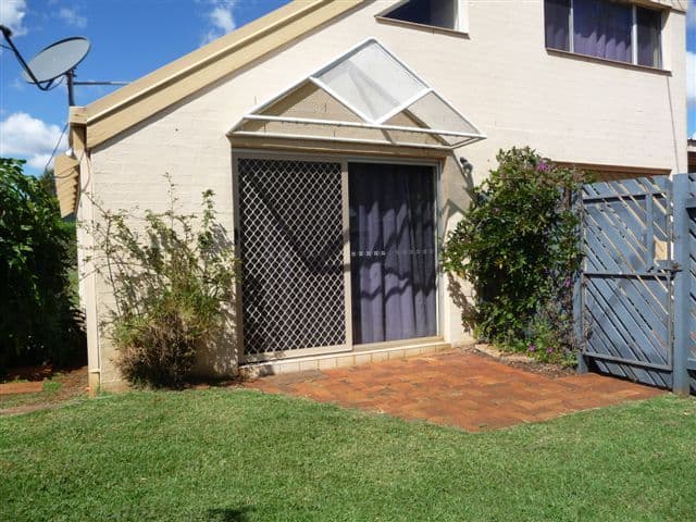 Unit 1,  74 Platz Street, DARLING HEIGHTS QLD 4350, Darling Heights - Thumbnail 2