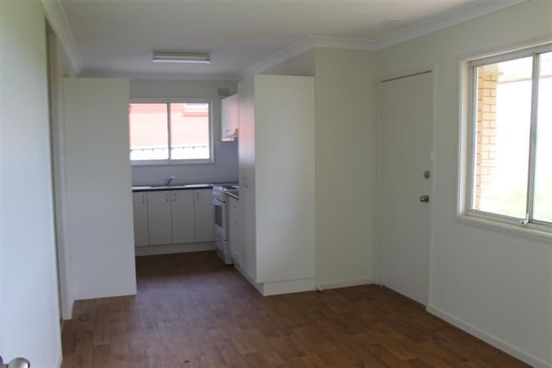 21 Salter Drive, DUBBO NSW 2830, Dubbo - Thumbnail 2