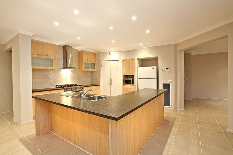14 Pitt Street, TAYLORS HILL VIC 3037, Taylors Hill - Thumbnail 2