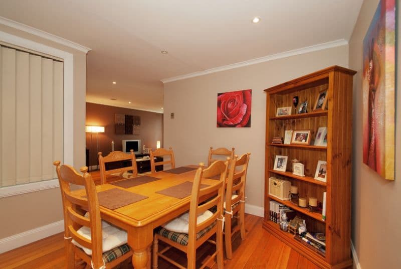 21 McFarlane Crescent, EPPING VIC 3076, Mittagong - Thumbnail 5