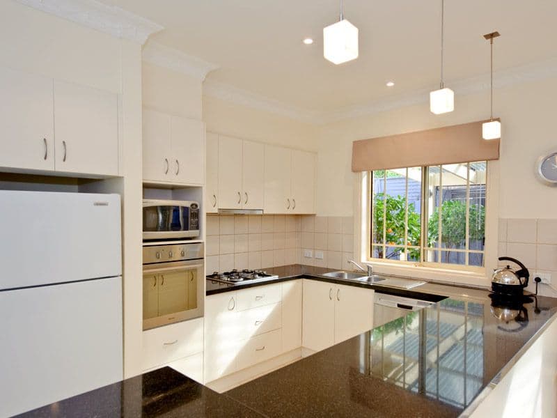 70 Medway Street, BOX HILL NORTH VIC 3129, Box Hill North - Thumbnail 4