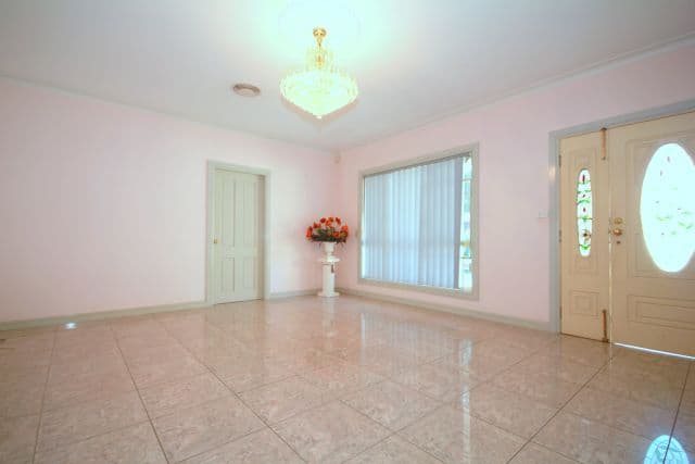 12A Haig Avenue, GEORGES HALL NSW 2198, Georges Hall - Thumbnail 2