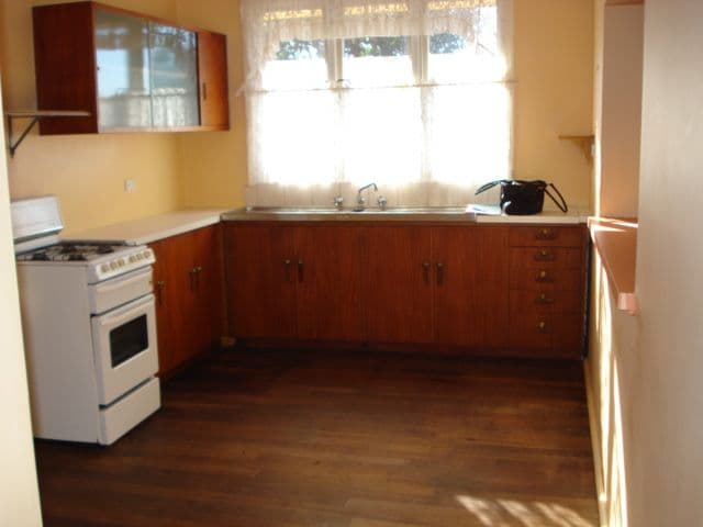 9 Dhu Street, RANGEWAY WA 6530, Rangeway - Thumbnail 2