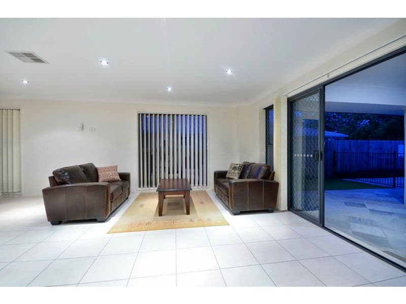 12 Saltburn Place, WAKERLEY QLD 4154, Wakerley - Thumbnail 7