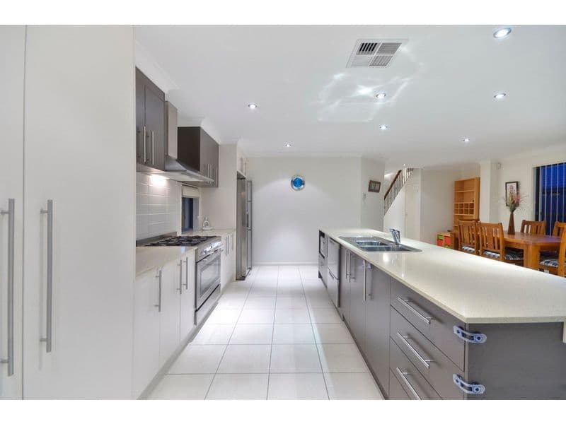 12 Saltburn Place, WAKERLEY QLD 4154, Wakerley - Thumbnail 5