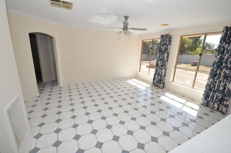 7 Tea Tree Drive, CRAIGMORE SA 5114, Craigmore - Thumbnail 6