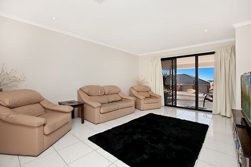 18 Sabella Place, NOARLUNGA DOWNS SA 5168, Noarlunga Downs - Thumbnail 4