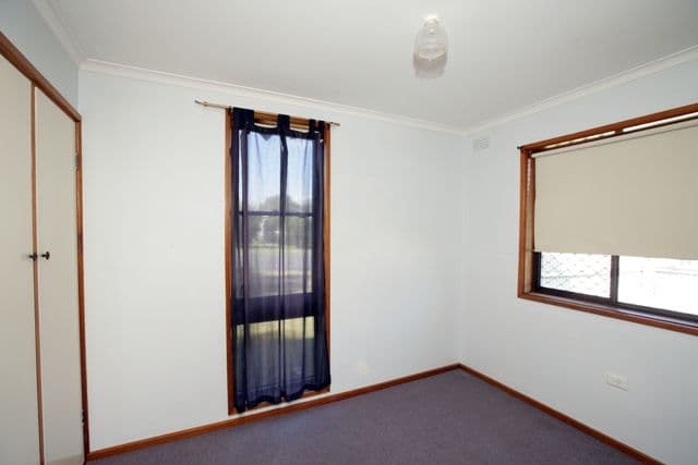 1 Brunskill Avenue, FOREST HILL NSW 2651, Forest Hill - Thumbnail 3