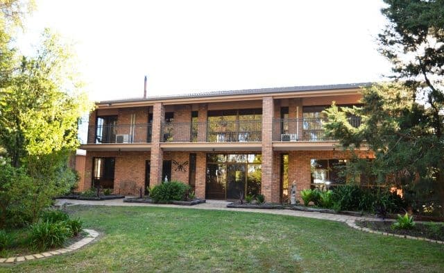 14 Mallett Crescent, SEYMOUR VIC 3660, Seymour - Thumbnail 2