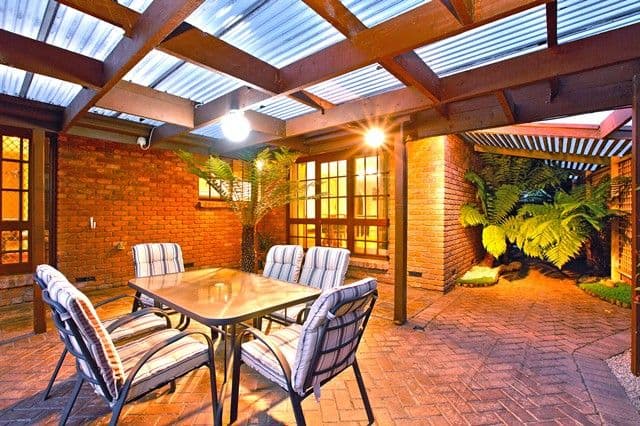 29 Bray Street, RESERVOIR VIC 3073, Reservoir - Thumbnail 2