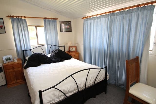 2 Warenda Road, CLARE SA 5453, Clare - Thumbnail 7