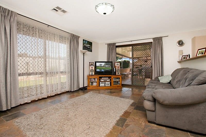 4 Candy Court, PARALOWIE SA 5108, Paralowie - Thumbnail 4
