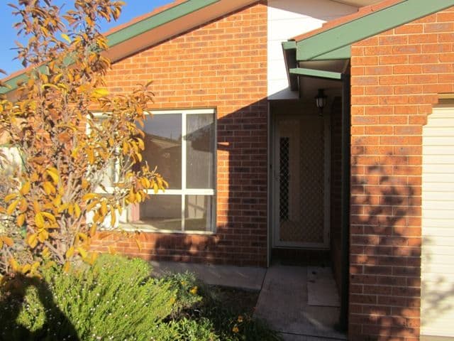 5 Whitford Place, CONDER ACT 2906, Conder - Image 1