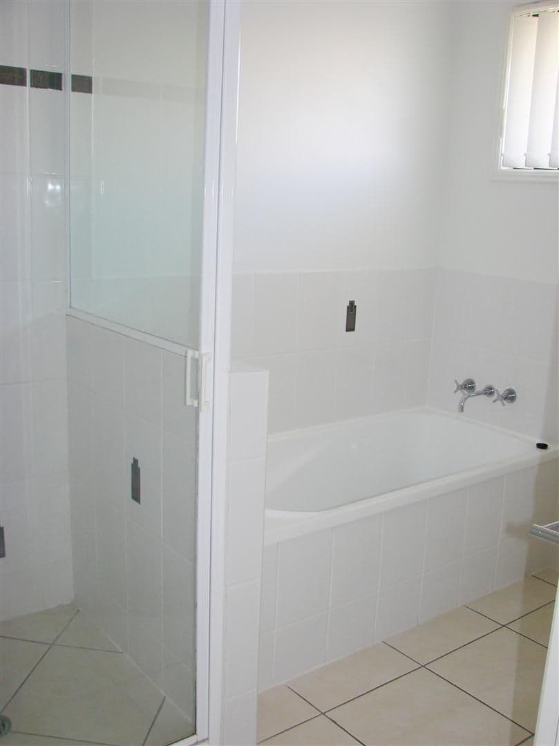 18 Annie Close, GRACEMERE QLD 4702, Gracemere - Thumbnail 8