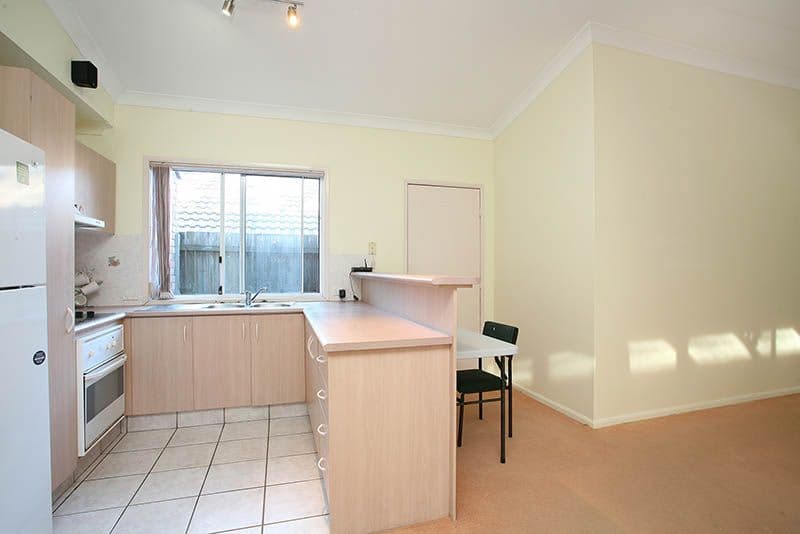 16 Tenterfield Place, FOREST LAKE QLD 4078, Forest Lake - Thumbnail 5