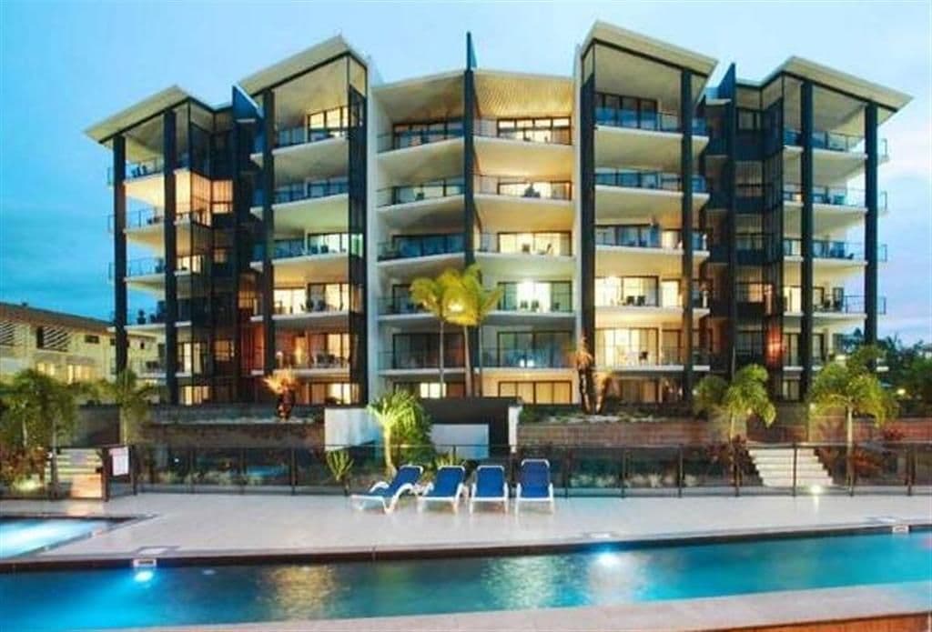 371 Charlton Esplanade, SCARNESS QLD 4655, Scarness - Image 1