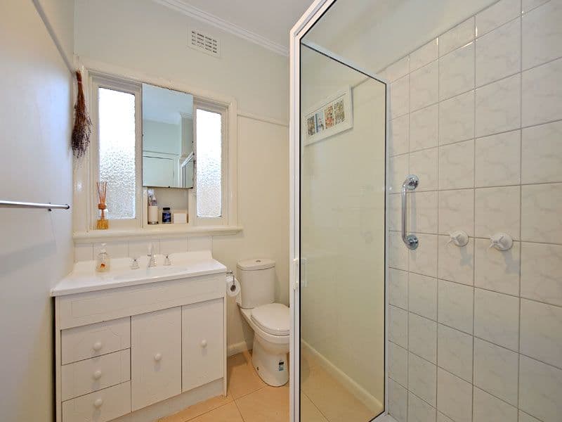 8 Vannam Drive, ASHWOOD VIC 3147, Ashwood - Thumbnail 5