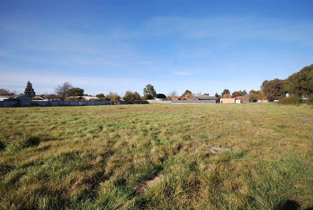 56 Edwards Street, SEBASTOPOL  Victoria  3356, Australia, Sebastopol - Thumbnail 2