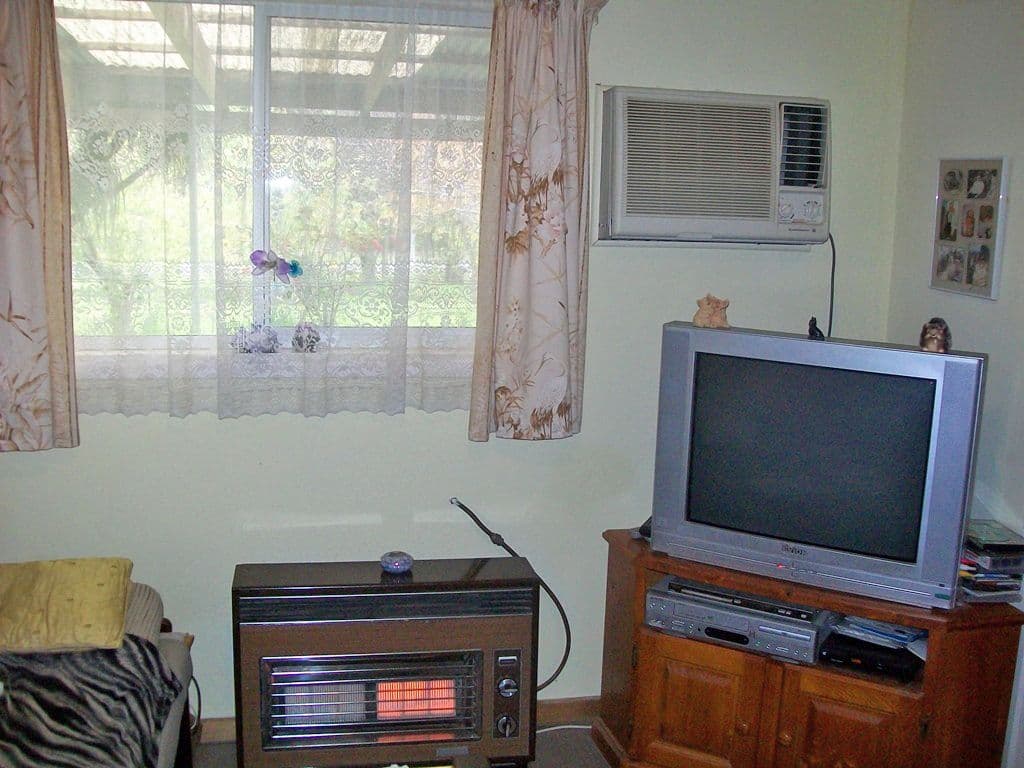 1 Cunningham Street, LISMORE VIC 3324, Lismore - Thumbnail 4