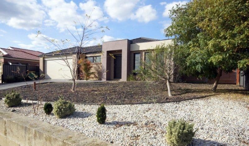 3 Caspian Chase, PAKENHAM VIC 3810, Pakenham - Thumbnail 2