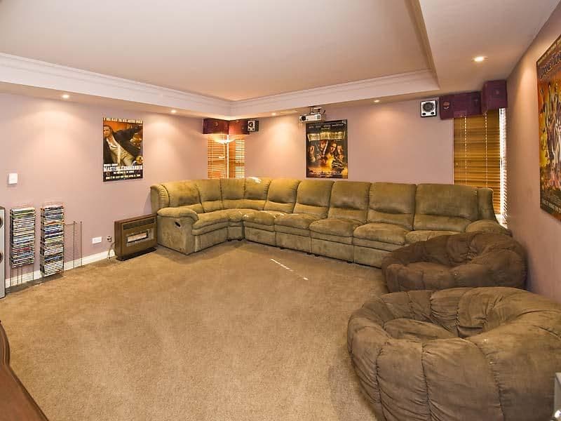 12 Ambleside Way, CANNING VALE WA 6155, Canning Vale - Thumbnail 3