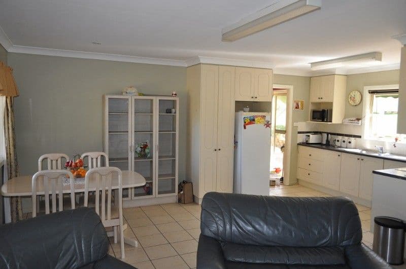 2 Forbes Road, EUGOWRA NSW 2806, Eugowra - Thumbnail 8
