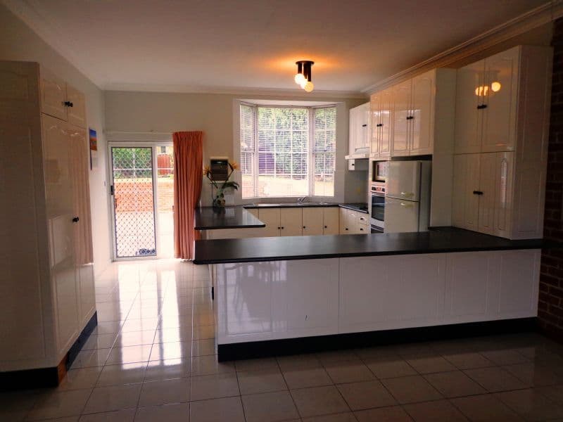 5 Falmer Street, ABBOTSBURY NSW 2176, Abbotsbury - Thumbnail 3